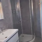 Ivana 3 3*